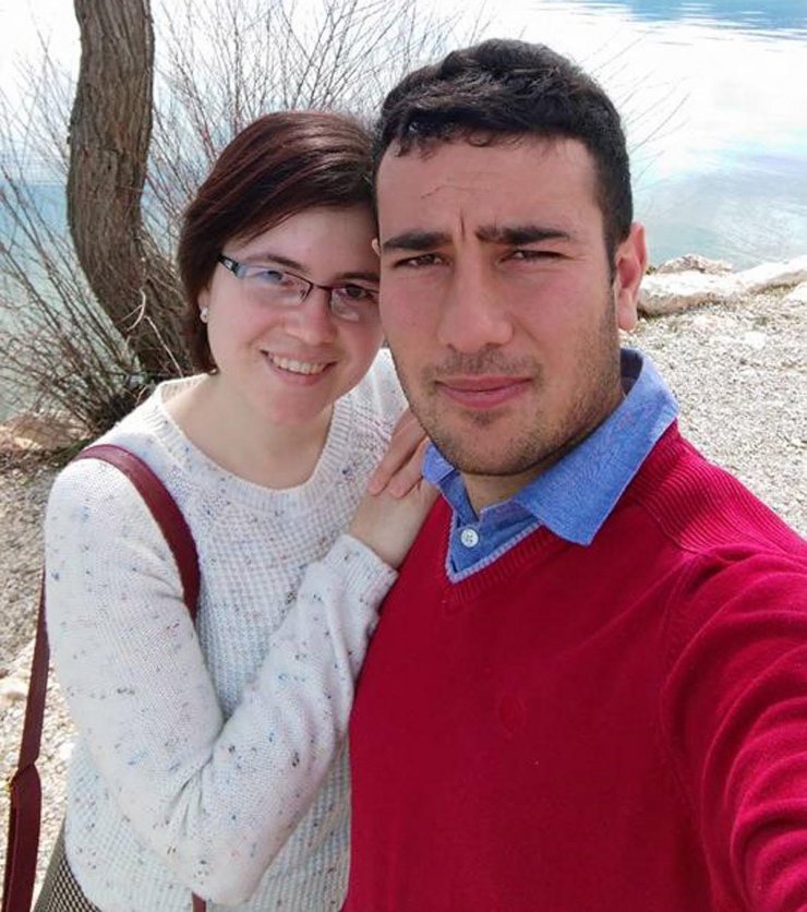 Otomobil park halindeki TIR'a çarptı; sürücü ve eşi öldü, oğlu yaralandı