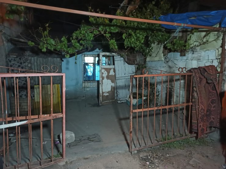 2,5 yaşındaki oğlunu döverek öldürmekle suçlanan baba gözaltına alındı