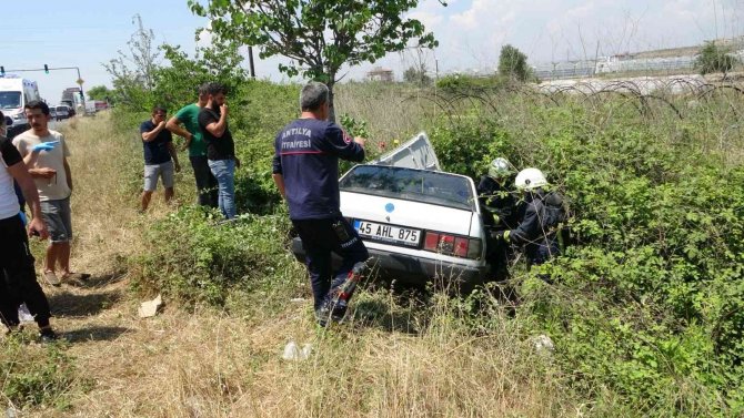 Arkadaşının kurtarılışını yaralı halde sigara yakarak izledi