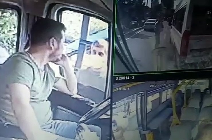 Hat kavgasında minibüslerin camları kırıldı