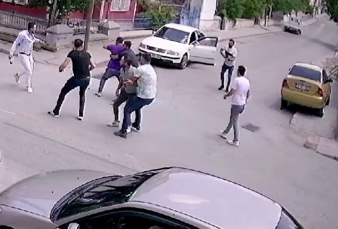 Karaman’da silahlı, bıçaklı kavga kamerada