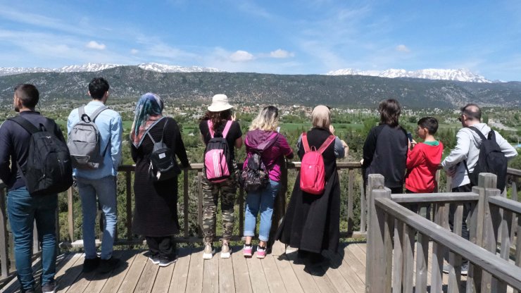 Leylekler Vadisi'nin konukları kuluçkaya yattı