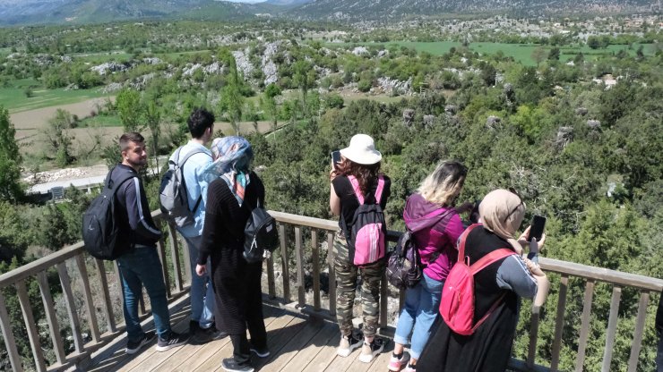 Leylekler Vadisi'nin konukları kuluçkaya yattı