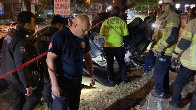 Parçalanan otomobilin sürücüsü astsubay hayatını kaybetti