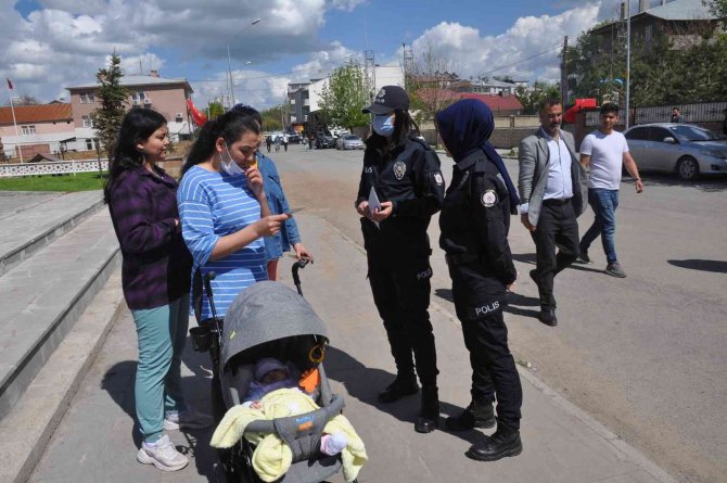 Polisten dolandırıcılık ve hırsızlığa karşı bilgilendirme
