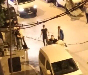 Yan bakma kavgasında ortalık savaş alanına döndü