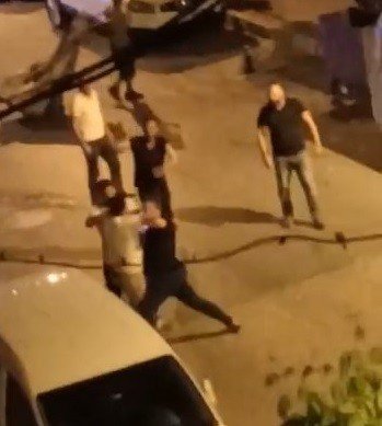 Yan bakma kavgasında ortalık savaş alanına döndü