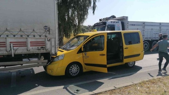 Zincirleme kazada İngiliz turist yaralandı