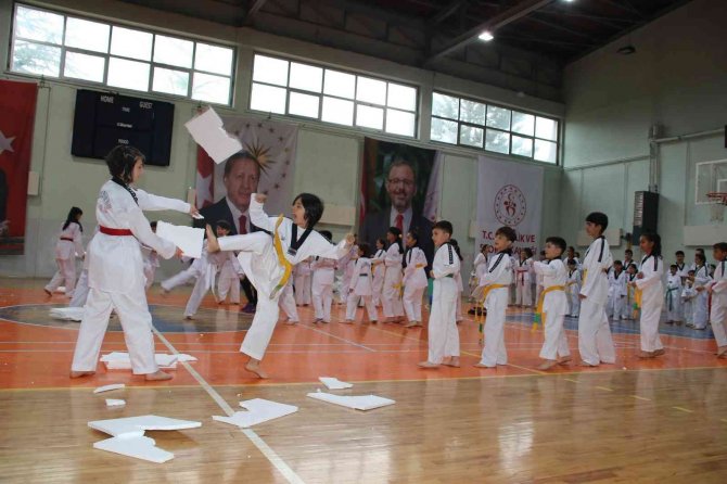 Akşehir’de 19 Mayıs kutlandı