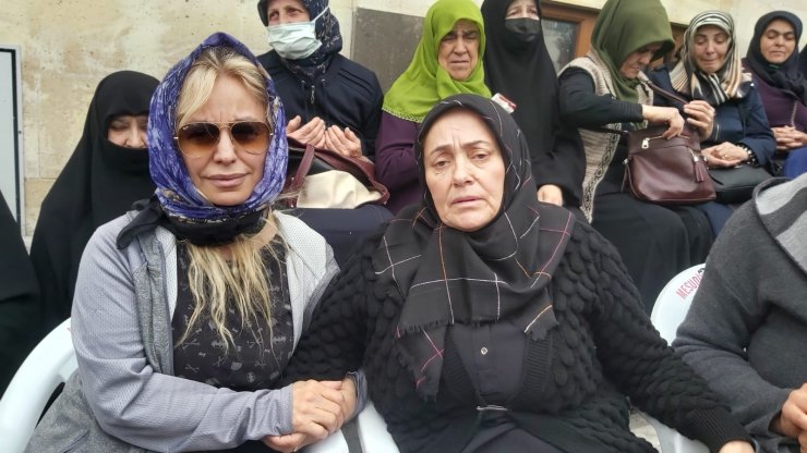 Almanya'da ringde ölen boksör, memleketinde son yolcuğuna uğurlandı