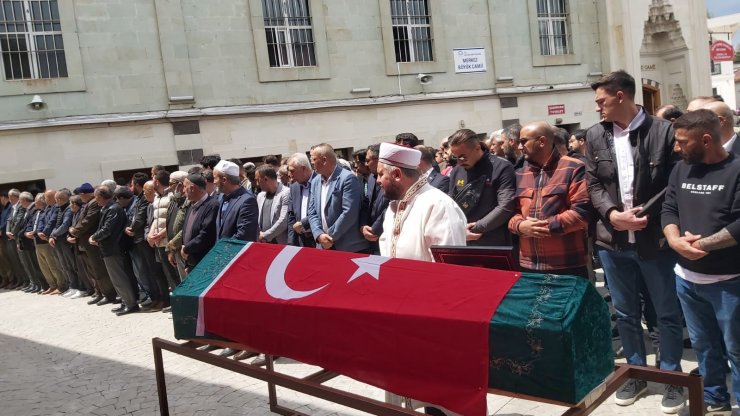 Almanya'da ringde ölen boksör, memleketinde son yolcuğuna uğurlandı