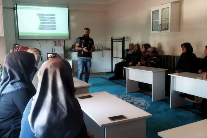 Annelere madde bağımlılığı anlatıldı