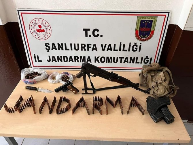 Borudan uzun namlulu silah ve mühimmat çıktı