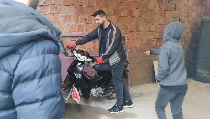 Çalıntı motosiklet bulundu: 1 gözaltı