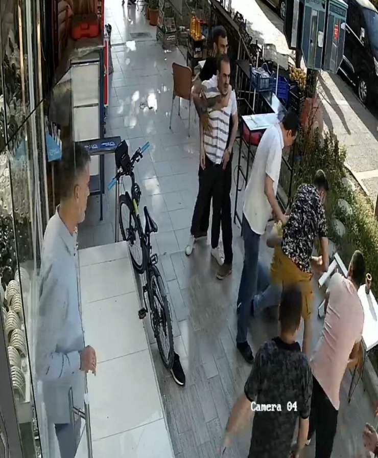 Doktora, ‘güvenlik kamerası’ tartışmasında darp