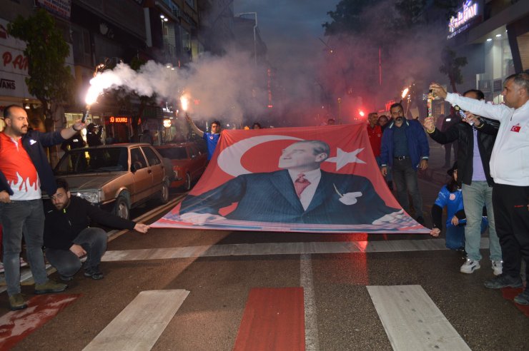 Elazığ’da fener alayı yürüyüşü düzenlendi