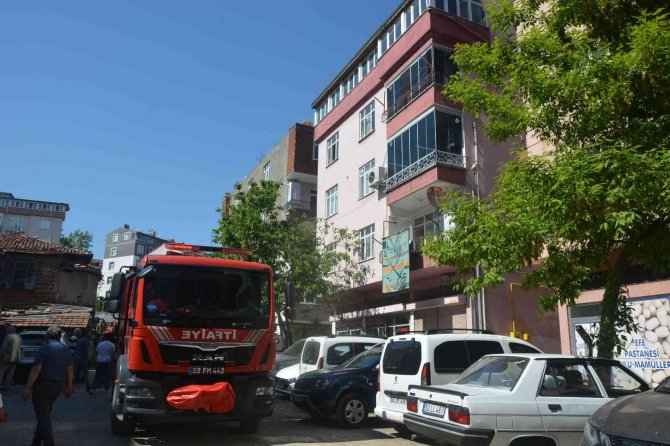 Evden çıkan dumanlar mahalleyi ayağa kaldırdı, gerçek bambaşka çıktı