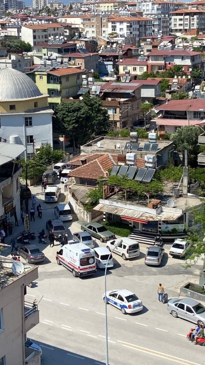 Hurdacılar arasında silahlı ve bıçaklı kavga: 15 yaralı