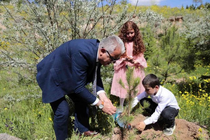 ’Küçük dokunuşlar, büyük mutluluklar’ projesi devam ediyor