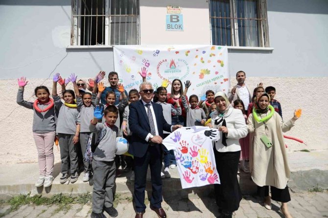 ’Küçük dokunuşlar, büyük mutluluklar’ projesi devam ediyor