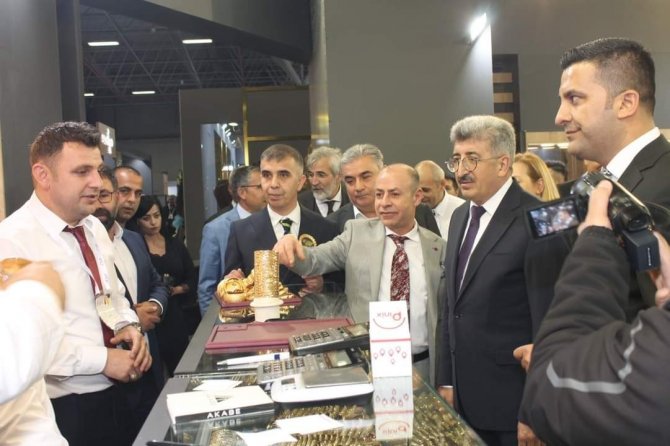 Kuyum fuarına 40 şehirden 100’den fazla kuyumcu katıldı