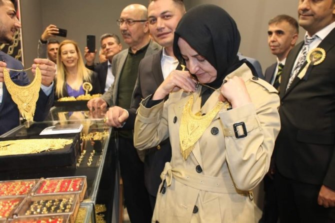 Kuyum fuarına 40 şehirden 100’den fazla kuyumcu katıldı