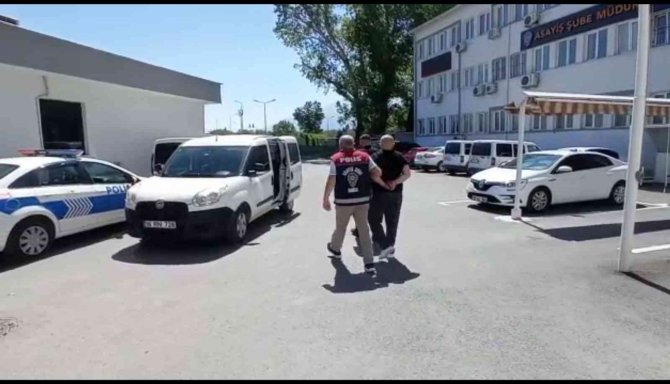 Bursa’da ikinci el telefon dolandırıcısı yakayı ele verdi