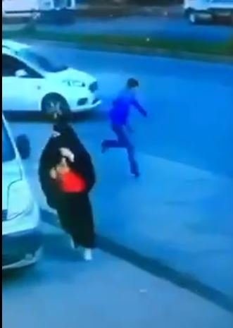 1 kişinin öldüğü, 1 kişinin de yaralandığı silahlı saldırı kamerada