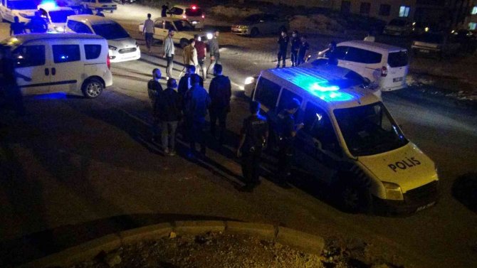 Düğünde uyarı yapan polise taşlı, sopalı saldırı: 3 yaralı, 10 gözaltı