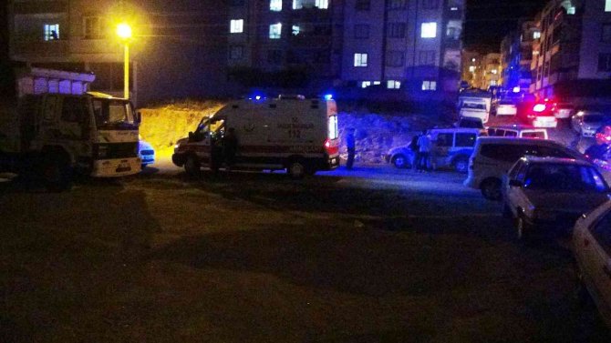 Düğünde uyarı yapan polise taşlı, sopalı saldırı: 3 yaralı, 10 gözaltı