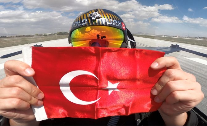 SOLOTÜRK, yeni manevrasıyla F-16 sınırlarını aştı