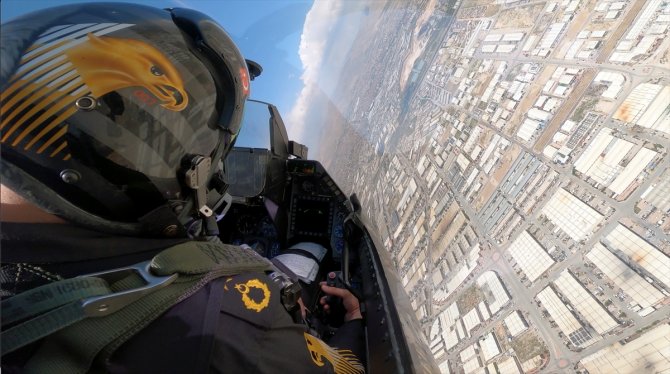 SOLOTÜRK, yeni manevrasıyla F-16 sınırlarını aştı