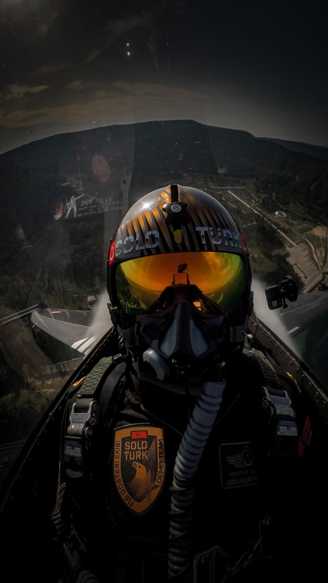 SOLOTÜRK, yeni manevrasıyla F-16 sınırlarını aştı