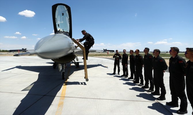 SOLOTÜRK, yeni manevrasıyla F-16 sınırlarını aştı
