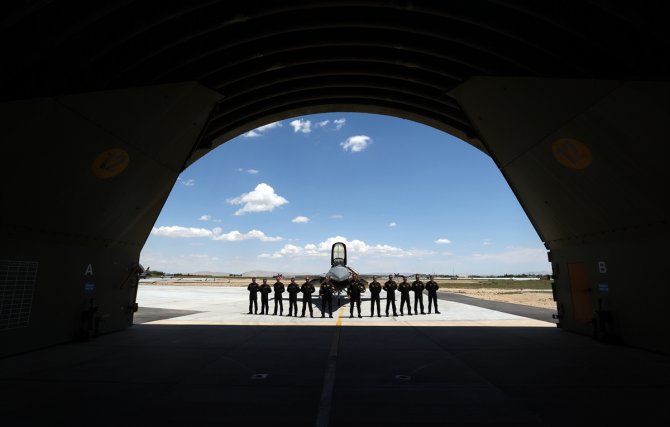 SOLOTÜRK, yeni manevrasıyla F-16 sınırlarını aştı