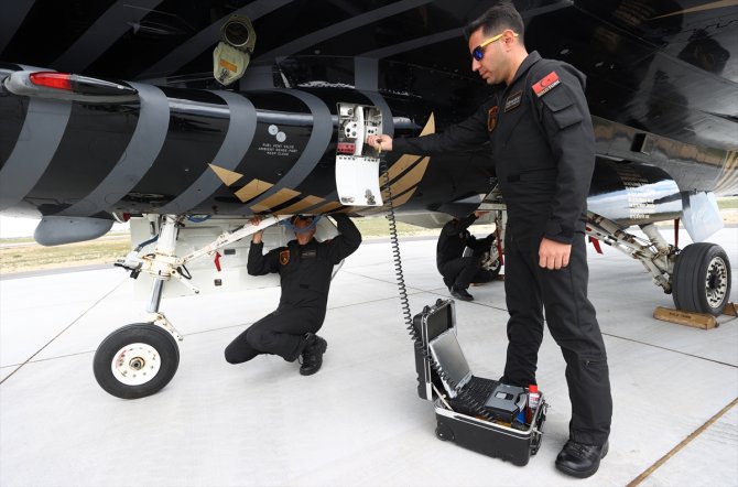 SOLOTÜRK, yeni manevrasıyla F-16 sınırlarını aştı