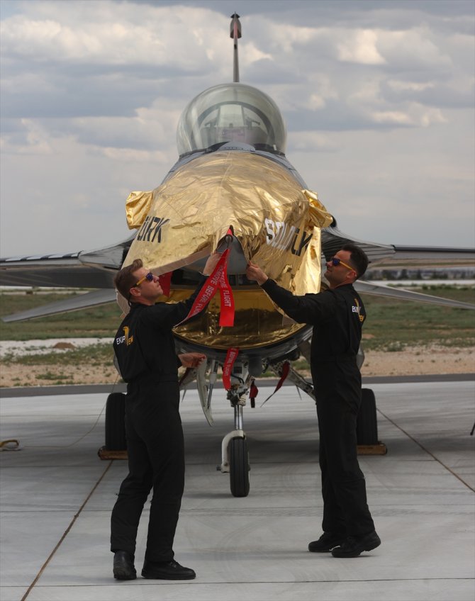 SOLOTÜRK, yeni manevrasıyla F-16 sınırlarını aştı