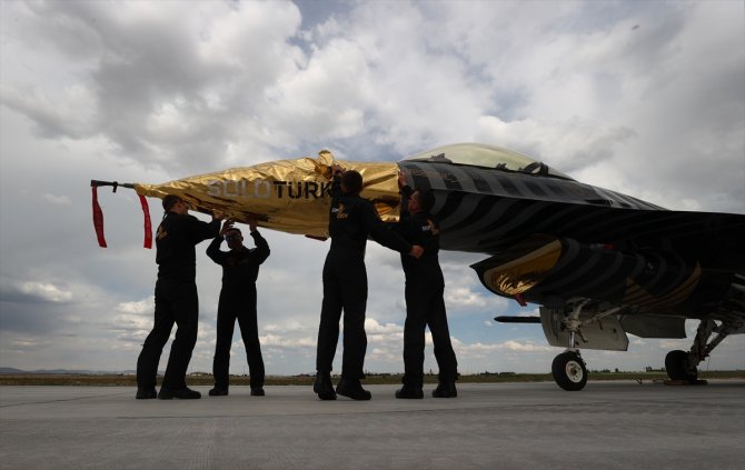 SOLOTÜRK, yeni manevrasıyla F-16 sınırlarını aştı