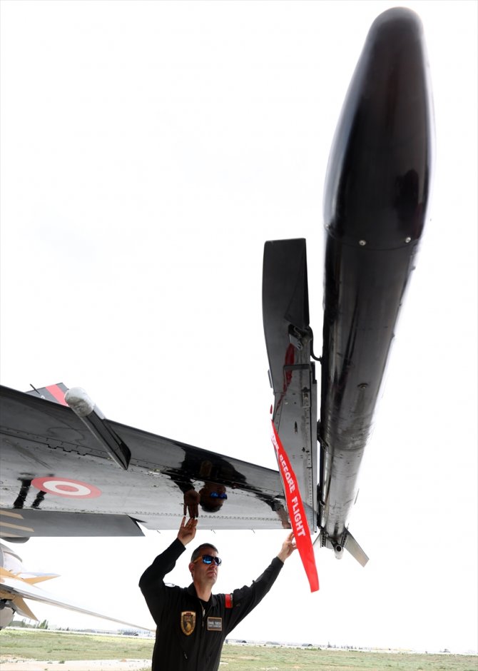 SOLOTÜRK, yeni manevrasıyla F-16 sınırlarını aştı