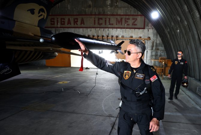 SOLOTÜRK, yeni manevrasıyla F-16 sınırlarını aştı