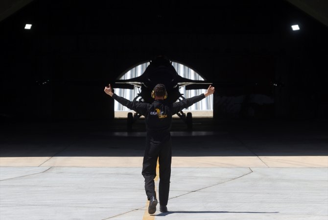 SOLOTÜRK, yeni manevrasıyla F-16 sınırlarını aştı