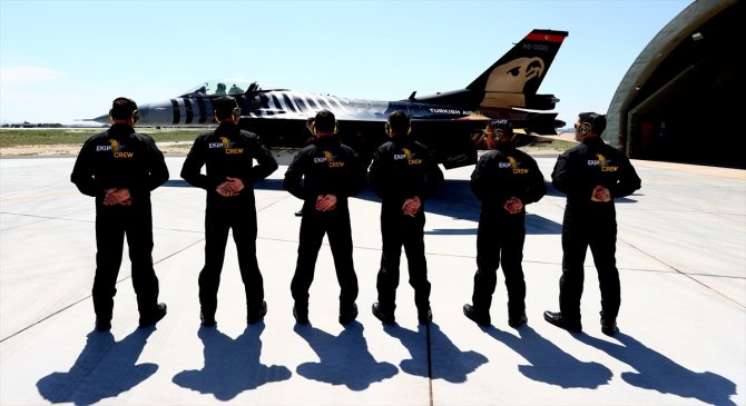 SOLOTÜRK, yeni manevrasıyla F-16 sınırlarını aştı