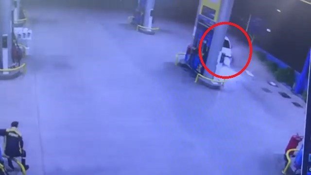 Kaza yapmamak için benzinliğe daldı; facia teğet geçti