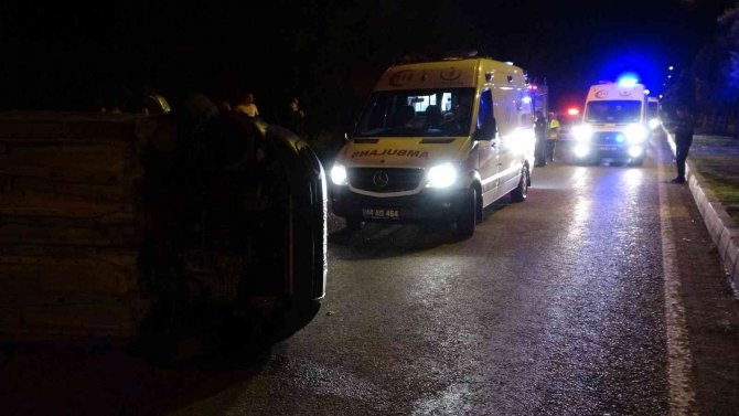 Kazada arkadaşı yaralanan sürücü ortalığı birbirine kattı