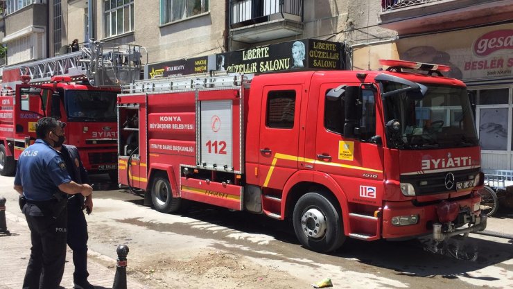 Konya'da evde çıkan yangında, paniğe kapılıp aşağı atlayan kadın hayatını kaybetti!