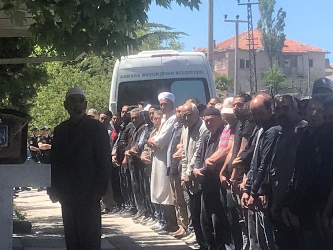 Mera kavgasında baba-oğul öldürüldü