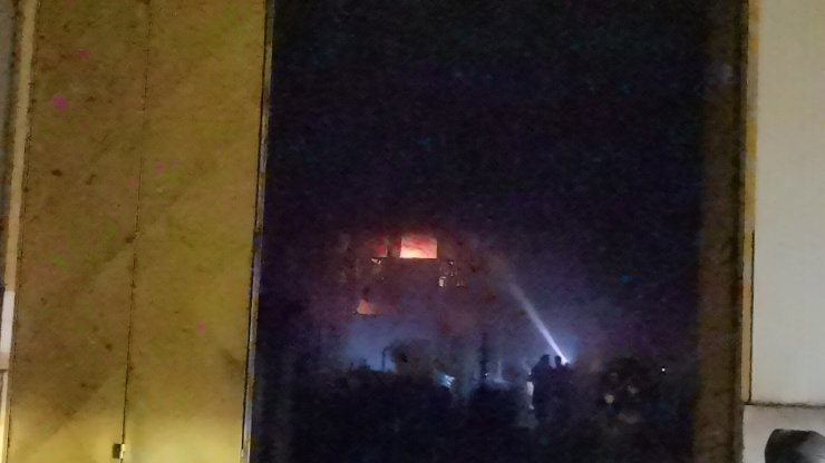 Metal fabrikasında yangın