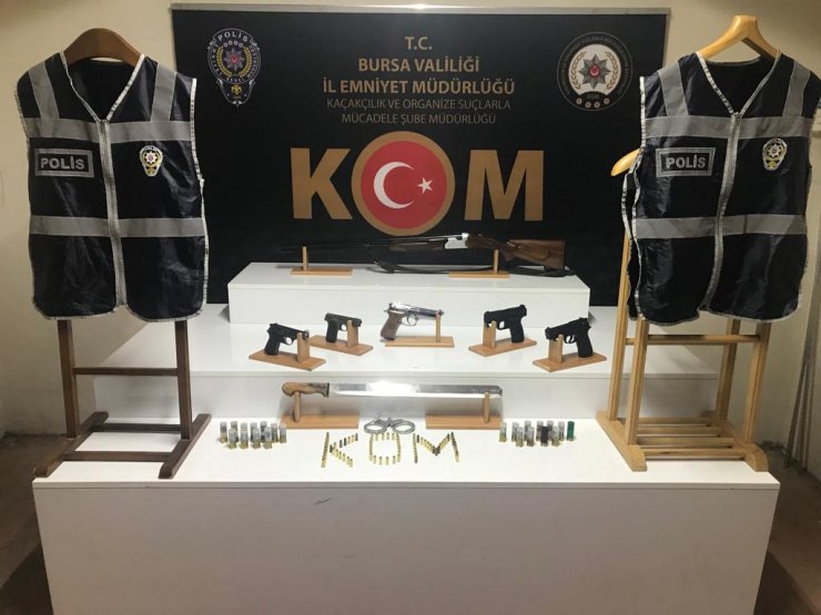 Polis yeleği kullanan suç örgütü üyelerinin 56 yıla kadar hapsi isteniyor