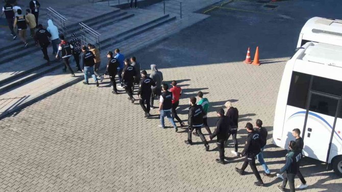 Uyuşturucu operasyonunda 23 tutuklama