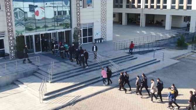 Uyuşturucu operasyonunda 23 tutuklama